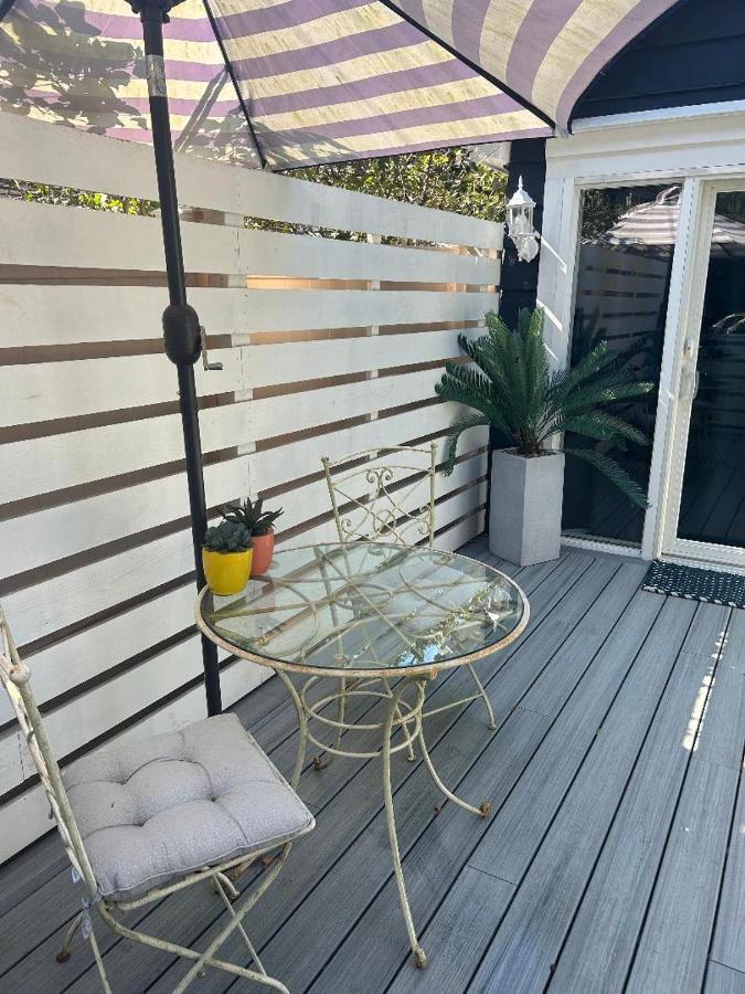 Adorable 1 Bedroom Cottage New York Exteriör bild