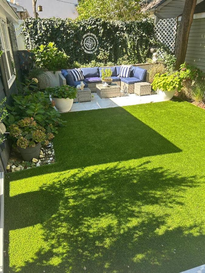Adorable 1 Bedroom Cottage New York Exteriör bild