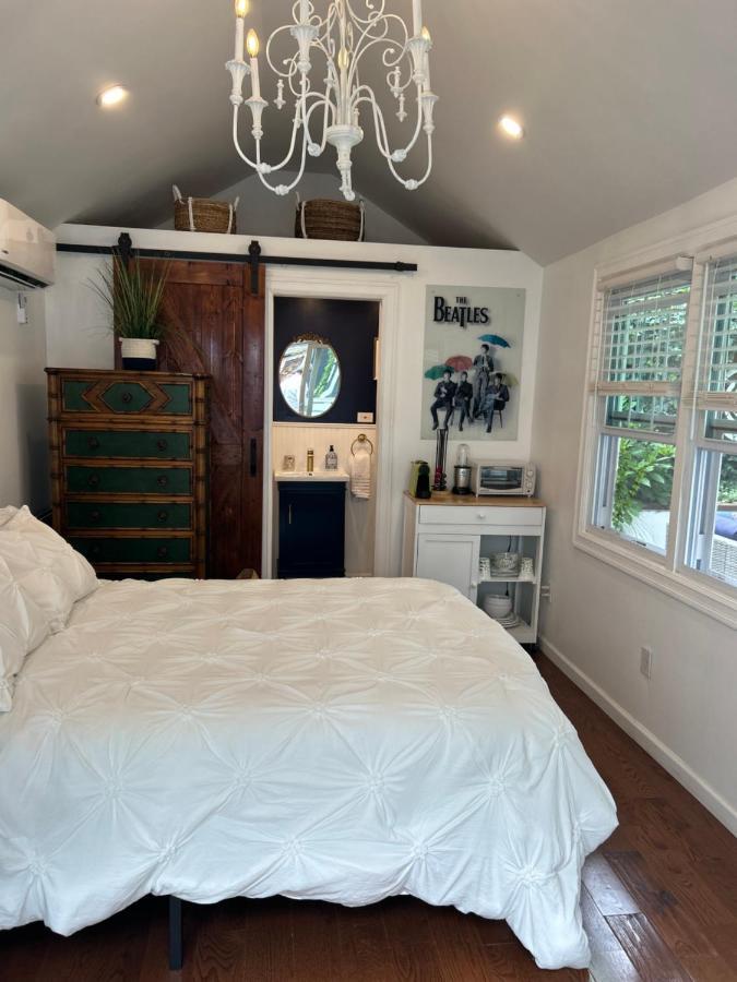 Adorable 1 Bedroom Cottage New York Exteriör bild