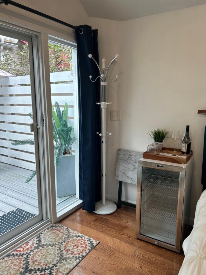 Adorable 1 Bedroom Cottage New York Exteriör bild